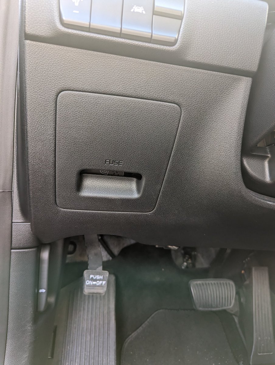 ChrisVolkernick's tweet image. Just a regular Tuesday onboarding a couple more fleet cars onto .@DIMO_Network 👨‍🔧

...Probably nothing. 😎 $DIMO 🚗 #TIPIN .@InternetOfWe 🤝