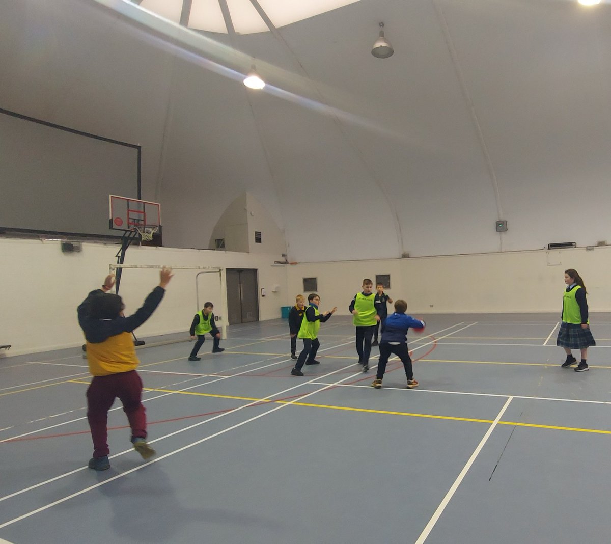 colmhuirecoed's tweet image. @colmhuirecoed Taster Day...local 5th class pupils enjoying a #secondlevel day in CMCO experiencing many subjects inc. Engineering, Coding, Wood technology, Science, Maths, Art, Maths, Home Ec.... #cmcoagobair #community #primarytosecondary #excellenceineducation @TipperaryETB