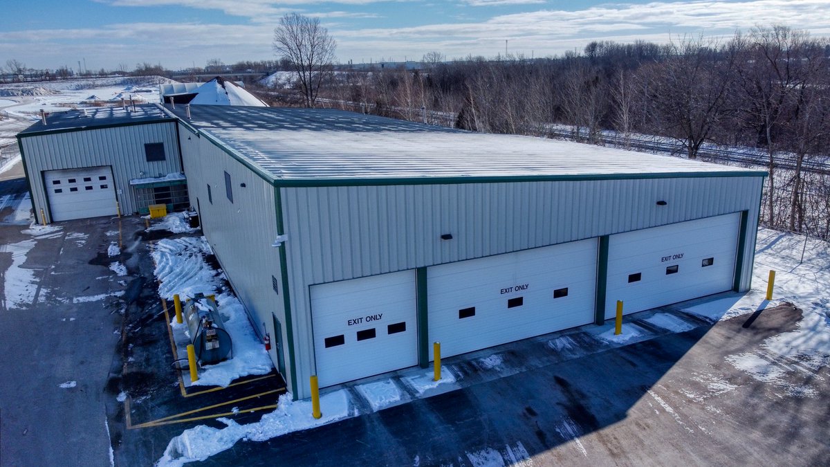 GrassmereDB's tweet photo. The City of Woodstock Bus Shelter Expansion is up and running...this Pre-Engineered Metal Building Addition by Grassmere provides needed storage for the City’s buses. https://t.co/QrGw9PF76b