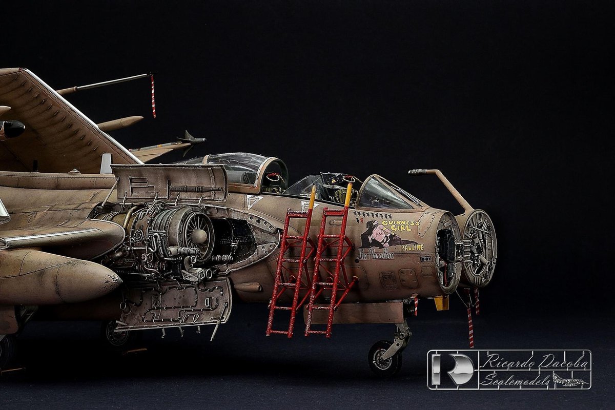 aviones_escala's tweet image. La magia de Ricardo Dacoba… 🔥🔥 Bucaneer @Airfix  1:48