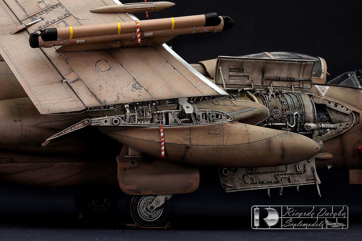 aviones_escala's tweet image. La magia de Ricardo Dacoba… 🔥🔥 Bucaneer @Airfix  1:48