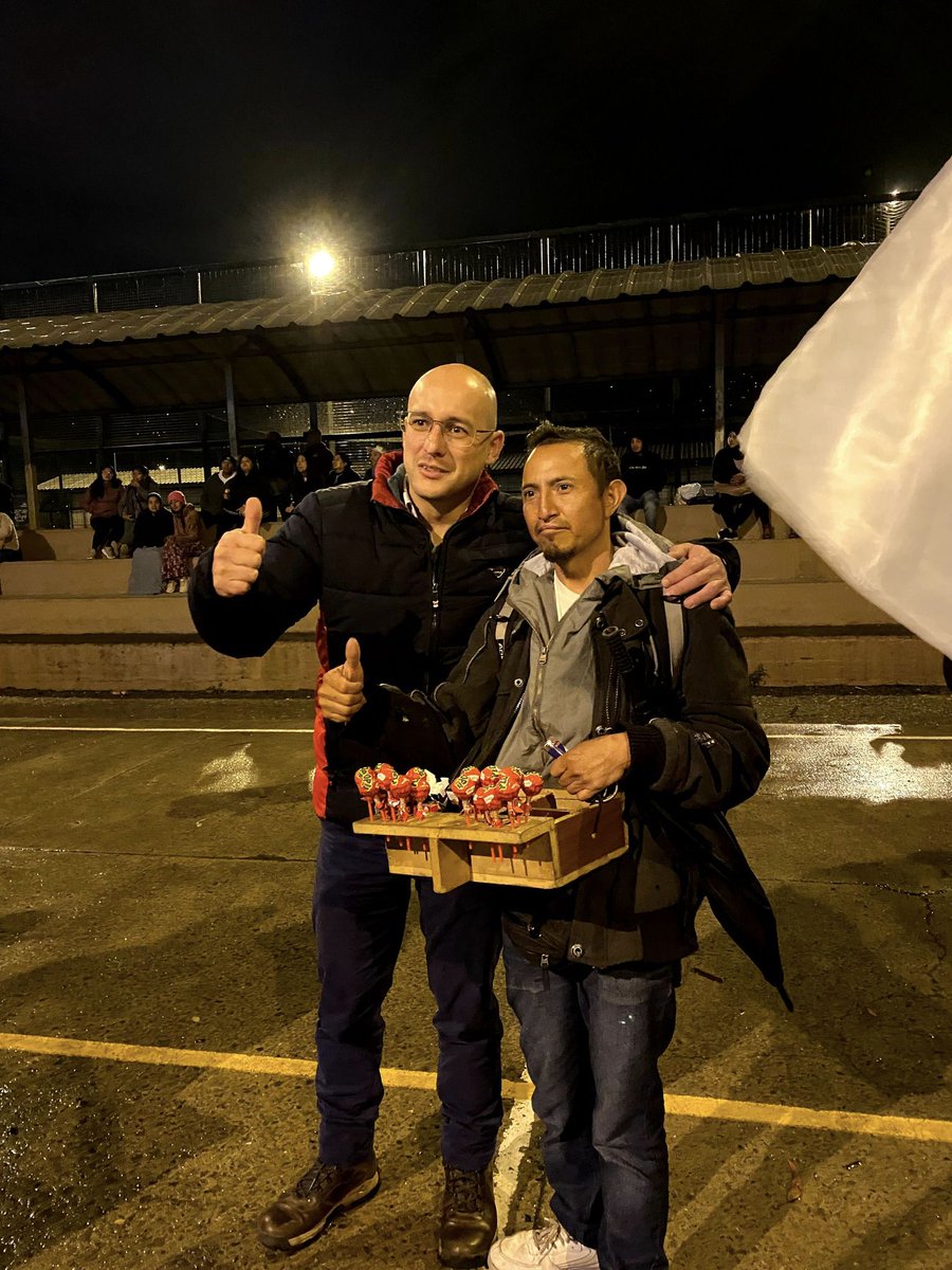 #Ricaurte 

Estoy muy feliz por el paso que di al lanzarme como candidato a la Alcaldía de mi ciudad. 

Recogí apoyo, cariño, confianza ❤️💙

En un contexto donde es fácil ser demagogo, elegí ser honesto y pensar en proyectos reales para #Cuenca . 

Vota todo 82-62 🔴