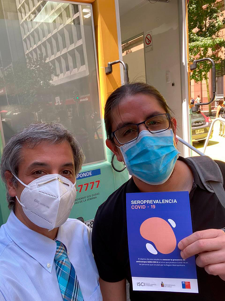 uchile's tweet photo. Seguimiento a más de 100.000 personas en todo el país: @TheLancet Microbe publica investigación chilena liderada por académicos U. de Chile y del @centroISCI sobre inmunidad contra el SARS-CoV-2 por dosis de refuerzo https://t.co/zyEQlpwCRH https://t.co/ZKH0bKXhOz