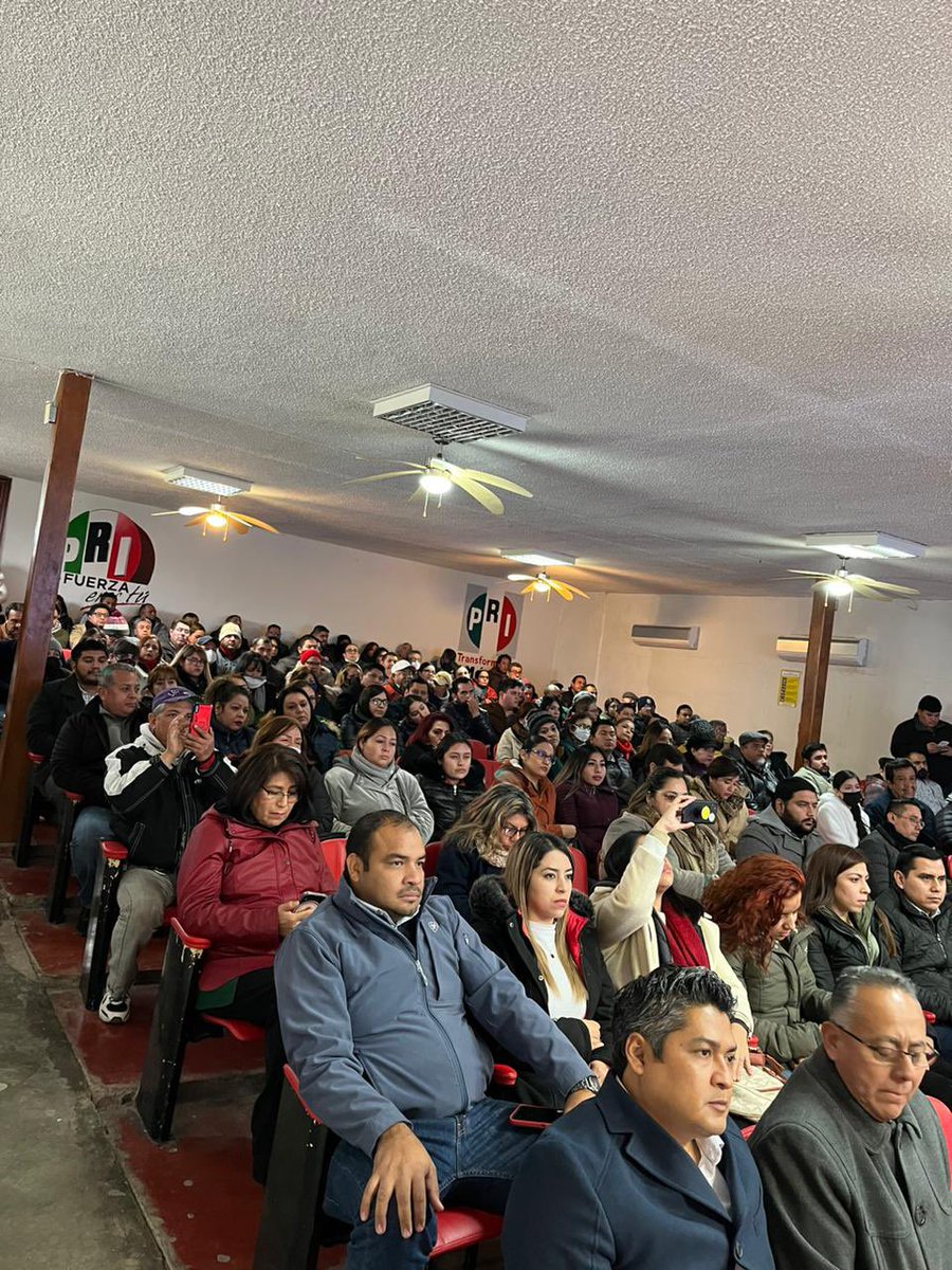 ASEPPCOAHUILA's tweet photo. Con gran entusiasmo, servidores y ex servidores públicos asistieron el día de hoy a la capacitación: Estrategias de Persuasión Política en el municipio de Acuña.

#asepp #coahuila https://t.co/uHjEv1bzbu