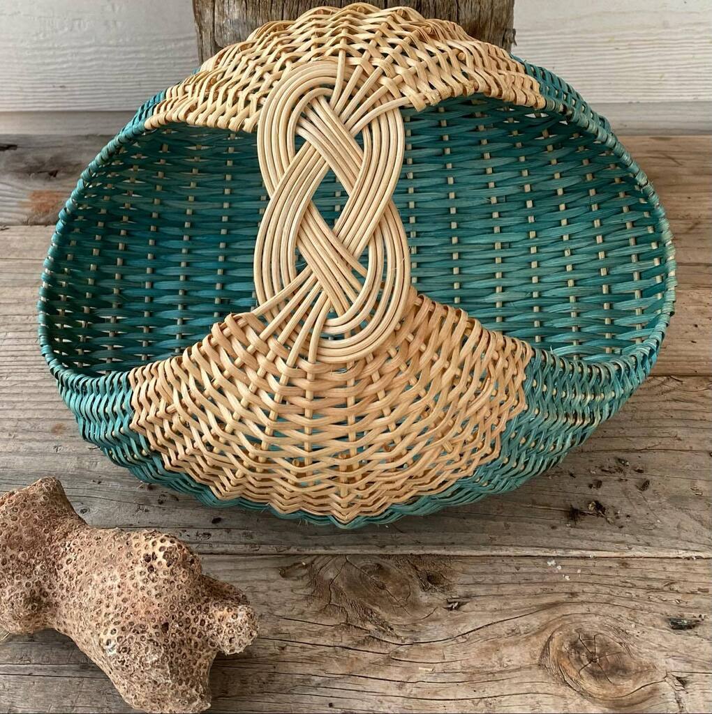 A new Josephine Knot Basket has been added to my Etsy store at ift.tt/aDkworA #baskets #josephineknot #madeinoklahoma #handwoven #traditionalbasket