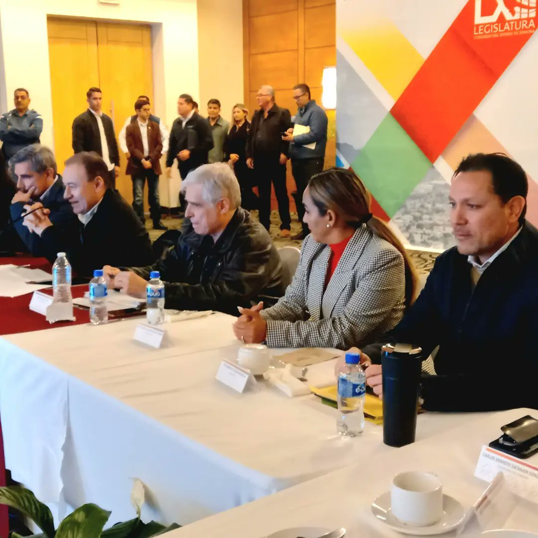 KikoMunro's tweet photo. Concluimos sesión plenaria con la participación del Gobernador del Estado, @AlfonsoDurazo con quien me da mucho gusto compartir misión y proyecto .
#PESSonora https://t.co/3wRwZB4Y6e