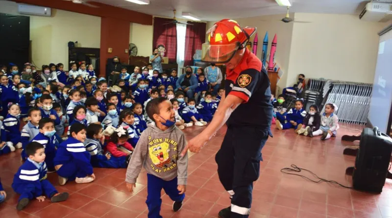 MundoDigitalof's tweet photo. #SET une esfuerzos para crear cultura de prevención de accidentes en estudiantes 

https://t.co/Hbkf0C7jV2
#Guadalajara #Jalisco #CdVictoria  #Monterrey #NuevoLeón #Veracruz #FelizMartesATodos #Puebla #Saltillo #Coahuila #Tamaulipas #viral @EDUCATAM https://t.co/YFpo3ptlHh