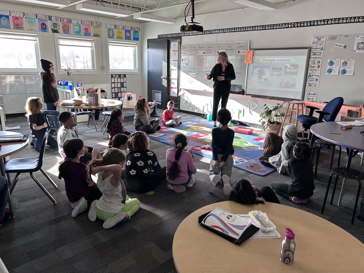 Un gros MERCI à Mme Eblie pour ses présentations aux classes de 3/ 4 aujourd’hui. <a href="/CPFManitoba/">Canadian Parents for French - Manitoba</a> nous rappellent que l’apprentissage d’une langue additionnelle ouvre les portes au future. #Jeparlefrancais