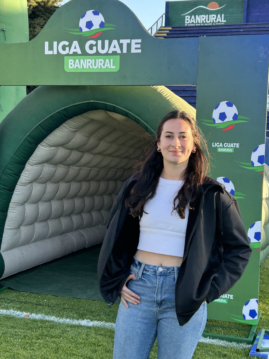 Anaaleman73's tweet photo. She did a thing ⚽️ 
Proud to announce that Brenda just signed her first professional contract with Xelaju MC Femenino https://t.co/uDWWuKJyNz