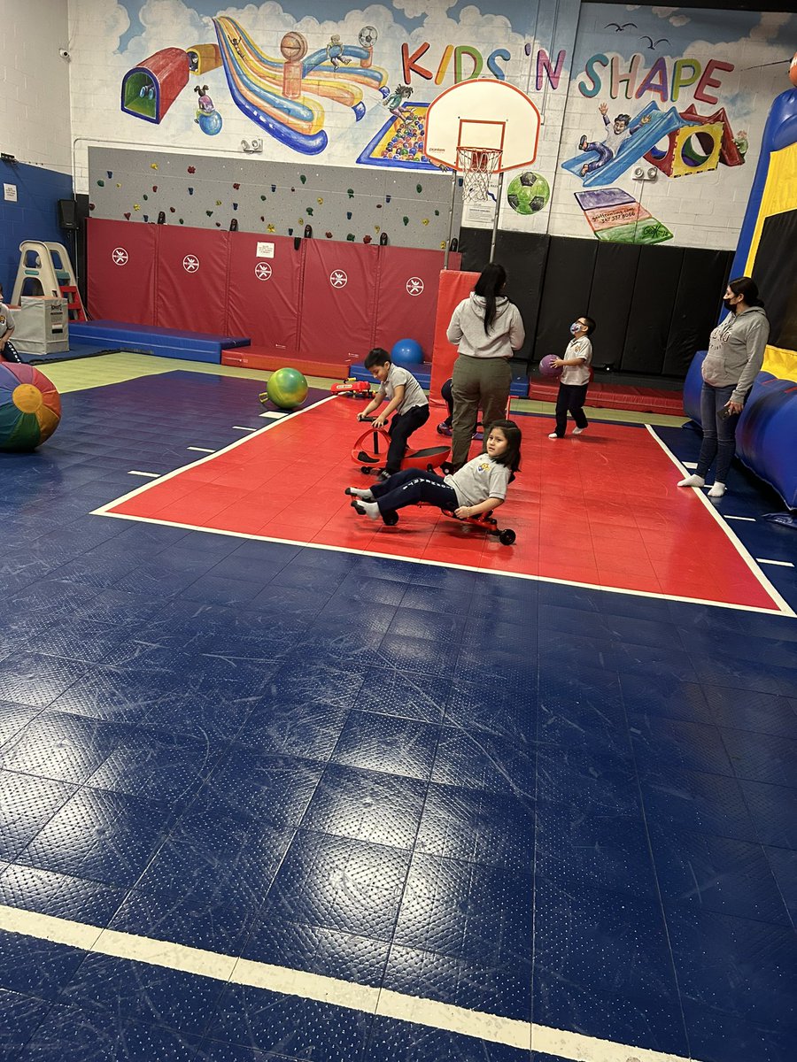PS 280Q 1st grade tweet media