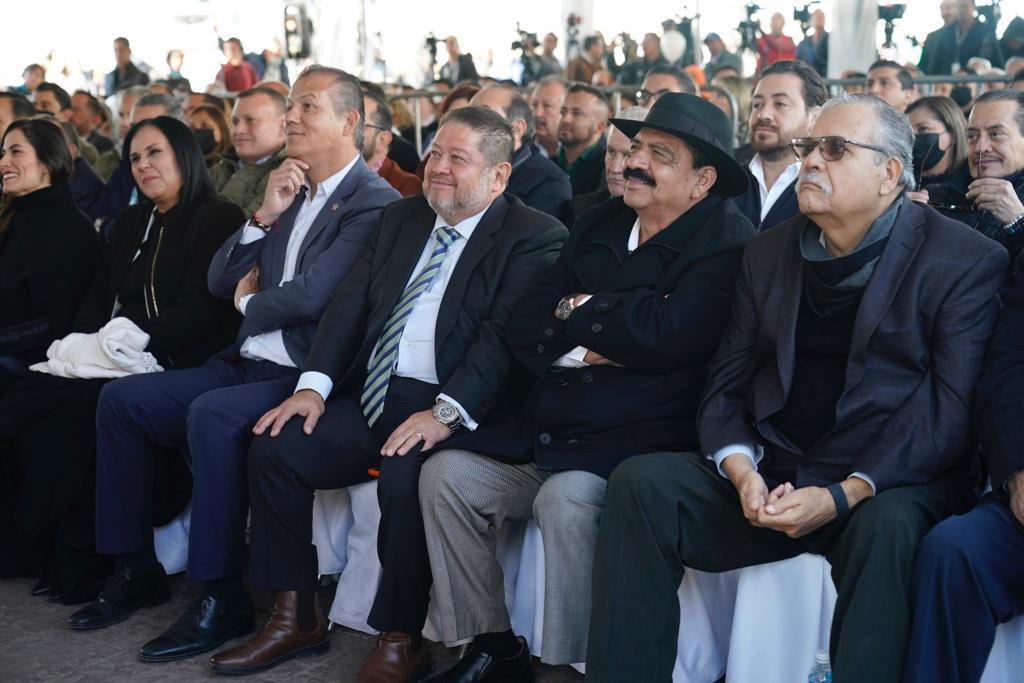 imssjalcontigo's tweet photo. El pasado 28 de enero, @Tu_IMSS y @GobiernoJalisco inauguraron el Hospital General de Subzona 185 de Arandas.

En esta obra, el IMSS invirtió más de 127 millones de pesos para la rehabilitación del inmueble.

Sigue el enlace: https://t.co/JI0ujirwPP https://t.co/LHv5Z5wUoM