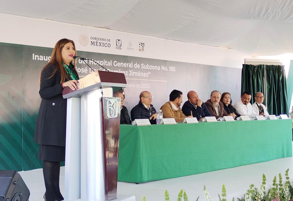 imssjalcontigo's tweet photo. El pasado 28 de enero, @Tu_IMSS y @GobiernoJalisco inauguraron el Hospital General de Subzona 185 de Arandas.

En esta obra, el IMSS invirtió más de 127 millones de pesos para la rehabilitación del inmueble.

Sigue el enlace: https://t.co/JI0ujirwPP https://t.co/LHv5Z5wUoM