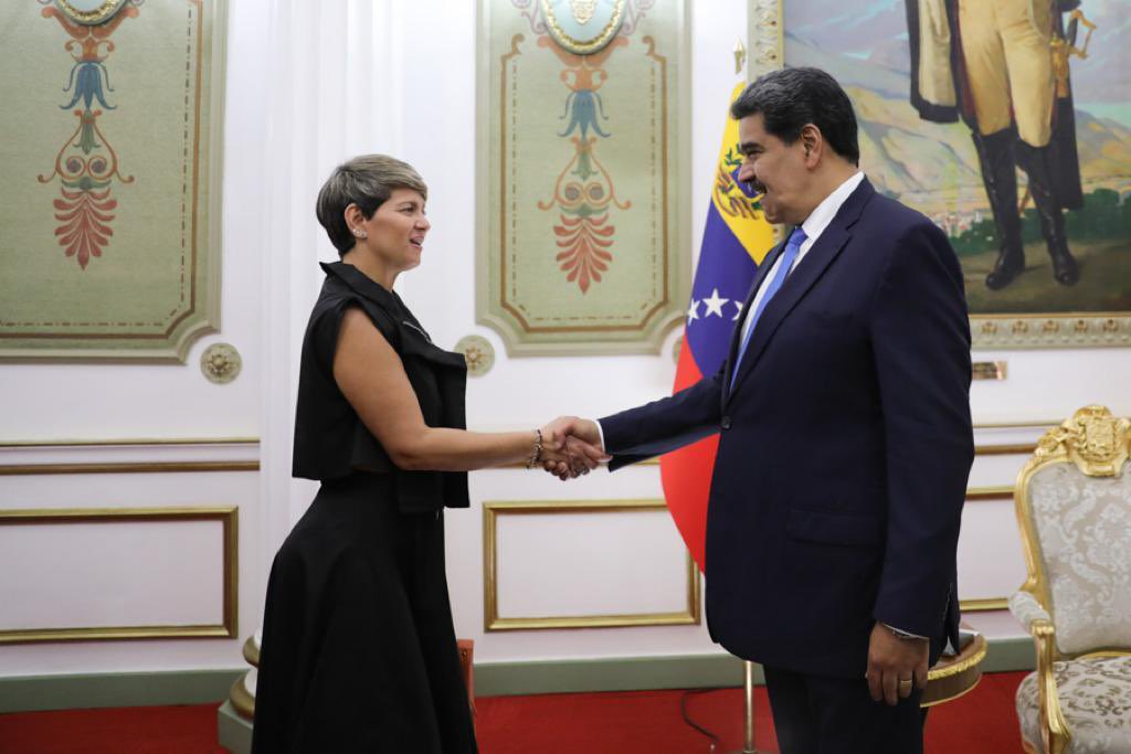 María Fernanda Cabal tweet media