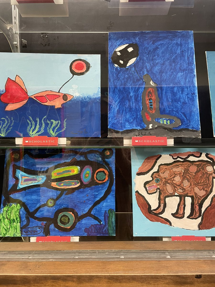 esmp_RETSD's tweet photo. After learning about the life and work of Ojibway artist Norval Morrisseau, this class of Grade 5 students created their own bold and stunning pieces, inspired by Morrisseau’s Eastern Woodland style of art. @RETSDschools https://t.co/Zt6gfCJlCs