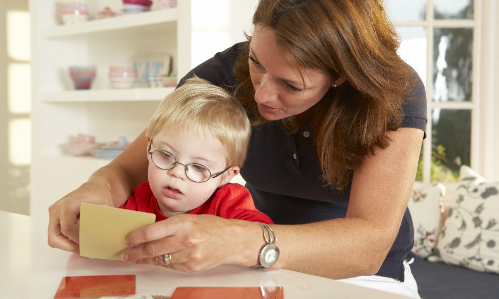 AmyVanSon2's tweet photo. Hi everyone! I am interested in speech therapy instead of teaching because I still want to help children every day but don't see myself in a classroom. I chose this picture because it shows the bond that you can make with a student as a speech therapist which I love. #xuedchat https://t.co/tXBHuynX3s