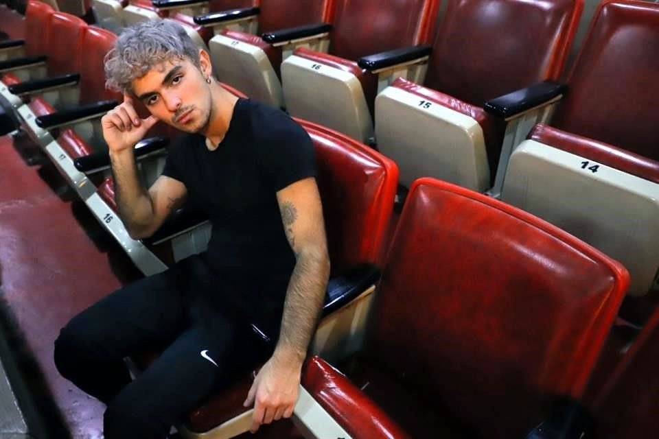 JoacoUpdates's tweet image. Joaquín conforme a los años en el teatro 

JOAQUIN ES JAMIE
@JoaquinBondoni #JoaquinBondoni