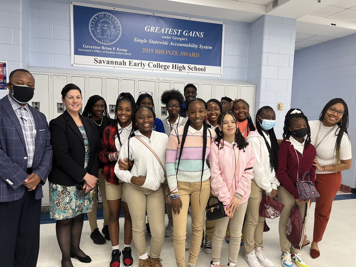Derenne Middle School tweet media