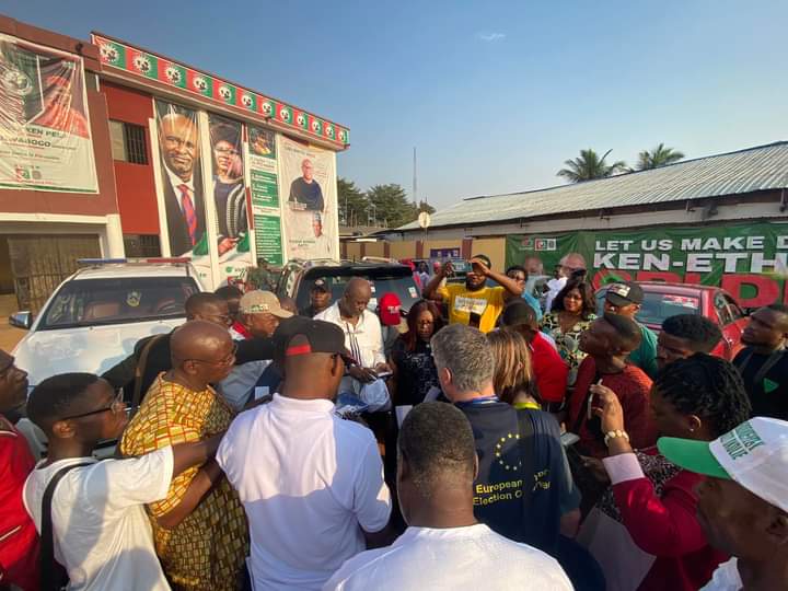 terenceobaoghe's tweet photo. Today, at the Delta State Labour Party Candidates strategic meeting which took place at the Party Campaign Secretariat, Asaba we received the European Union Election Observers

#LabourParty #Obidatti #PeterObi #KenPela #obaoghe4senate #aneworder #changewhatisnotworking #obidient https://t.co/Uy2DHTurTS