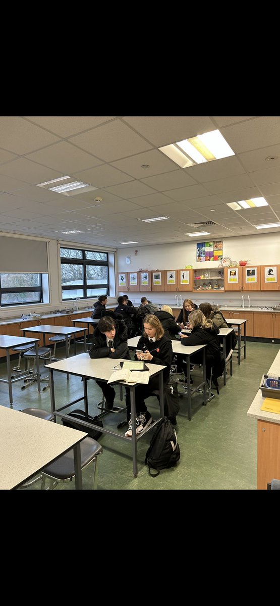 Mr Thompson tweet media