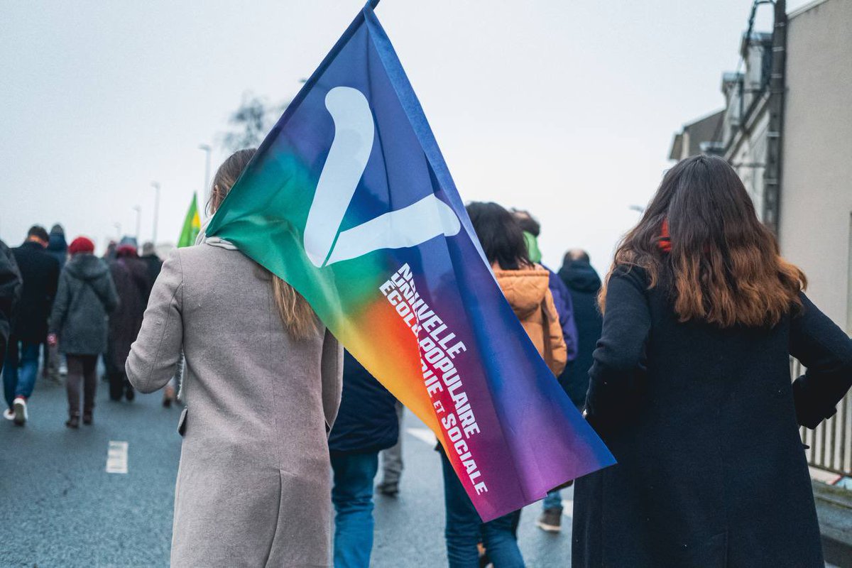 AymericCompain's tweet photo. Manifestations historiques ! 15 000 personnes à #Châteauroux et près de 3 Millions en France pour dire #NonALaReformeDesRetraites lors de cette #manifestation31janvier. 

On continue jusqu’au retrait. 
#Greve31janvier https://t.co/otohrFhxB7