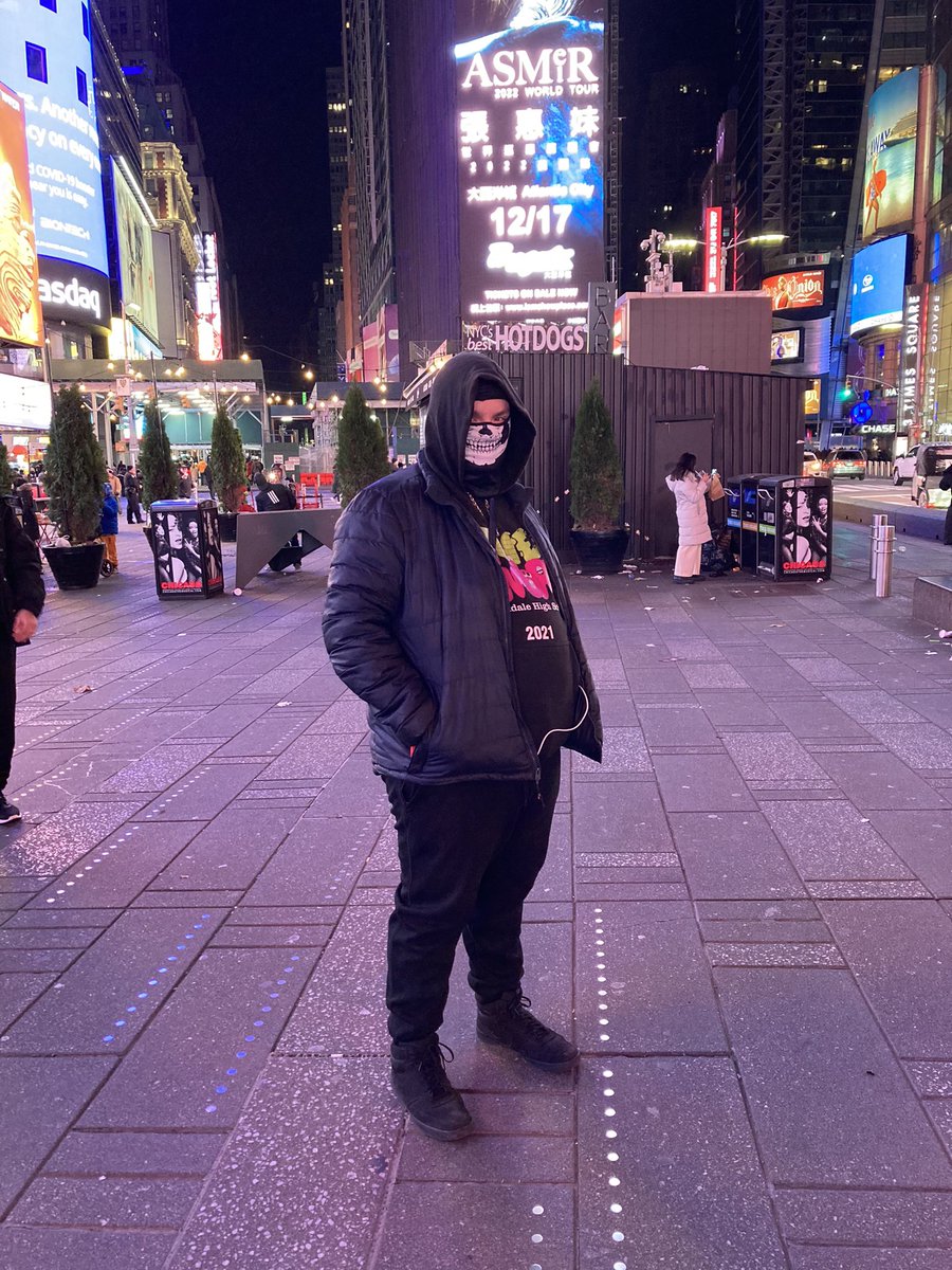 Pull up in the E63 bought it just I could feel shit