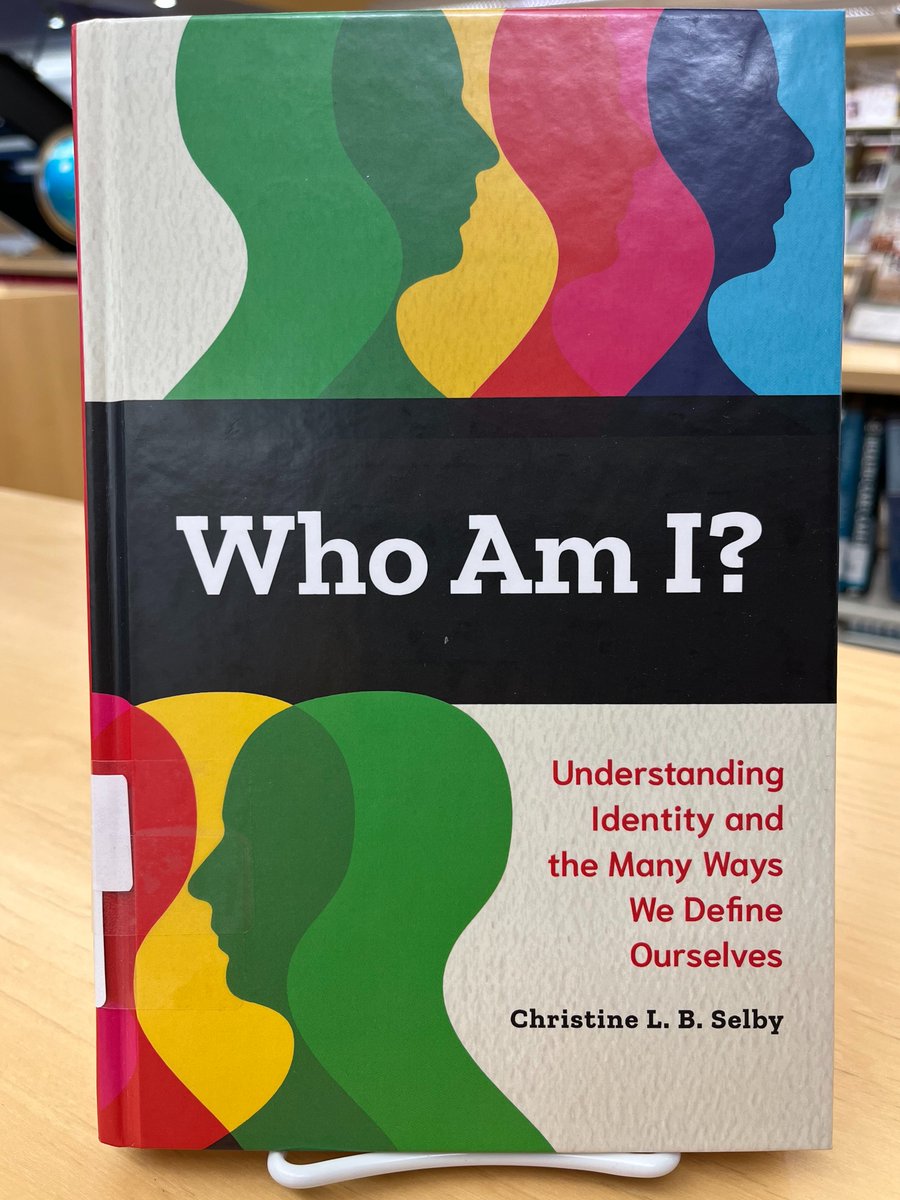 SUNY_OrangeLIB's tweet photo. It's Tuesday and that means... What's New Tuesday is here❗️Check out some of new book titles at our Newburgh Campus😀📚 Swing by and check them out ✔️👍 #whatsnewtuesday #SOLibraries #SOreadthis https://t.co/E0gEaBLhg8
