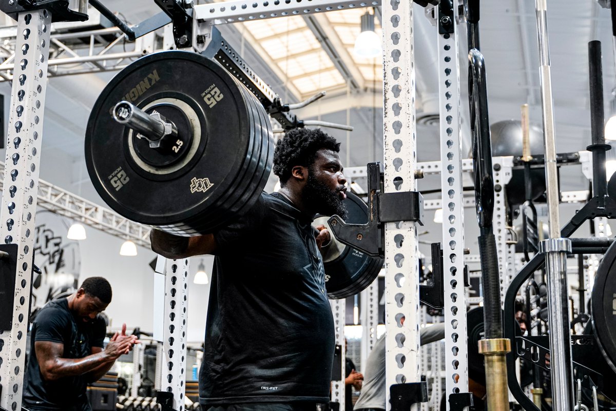 Getting it done 😤

#ChargeOn

h/t UCF Football