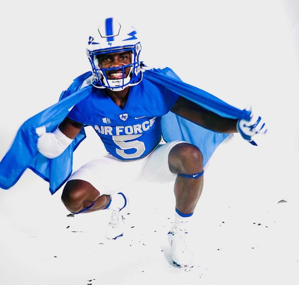 Ke5hon Singleton (@keshonsingleton) on Twitter photo I will be signing my NLI to <a href="/AF_Football/">Air Force Football</a> tomorrow, Wednesday February 1st beginning at 2:45pm at SHG in the auditorium at EAST campus. To everyone who has helped me get to this point come be apart of this moment. WE Deserve It!!! #BoltBrotherhood⚡️ I will be signing my NLI to <a href="/AF_Football/">Air Force Football</a> tomorrow, Wednesday February 1st beginning at 2:45pm at SHG in the auditorium at EAST campus. To everyone who has helped me get to this point come be apart of this moment. WE Deserve It!!! #BoltBrotherhood⚡️