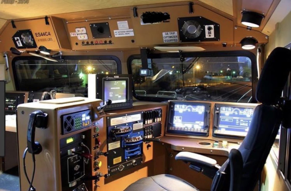 Kuno75's tweet photo. A lot of people ask what the inside of a train engine looks like when they find out I’m a train engineer. Well here is my work station inside the train. There different types of engines but this is the most common setup inside. #TrainEngineer #railroad https://t.co/Z7ixVXFfzS