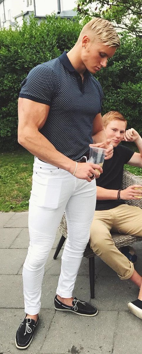 BoyToyAsher's tweet photo. One of these boys is owned by a wealthy sugar daddy, and the other wishes he was...

Now that the thought's been planted in his head, give him a few months and he'll be just as pumped up and obedient as his old friend. #himbofied https://t.co/k3ikIhQXtm