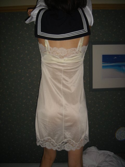 imcoser's tweet photo. #slip #JK #衬裙 ＃睡裙 #jk制服 https://t.co/eN6c0WaEkq