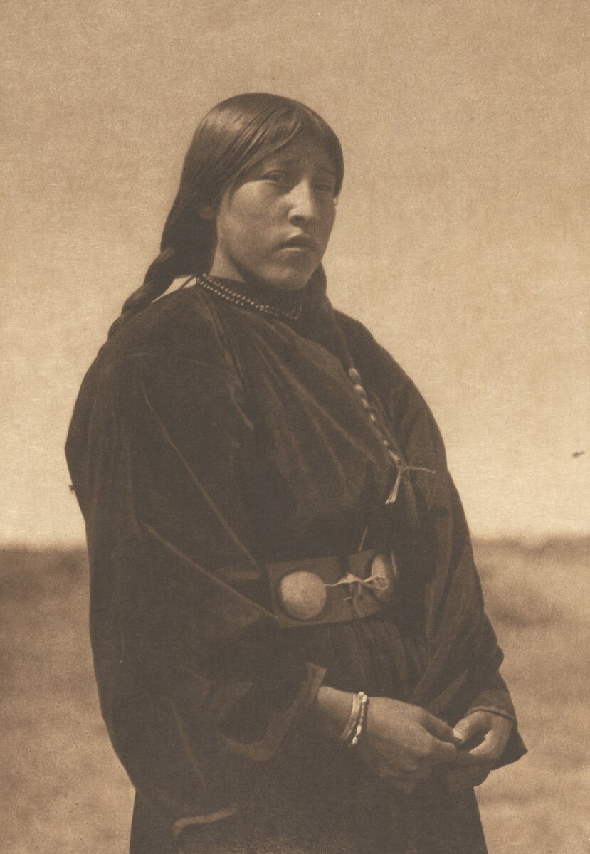 Edward Curtis, Arapaho Maiden, 1910 #edwardcurtis #museumarchive moma.org/collection/wor…