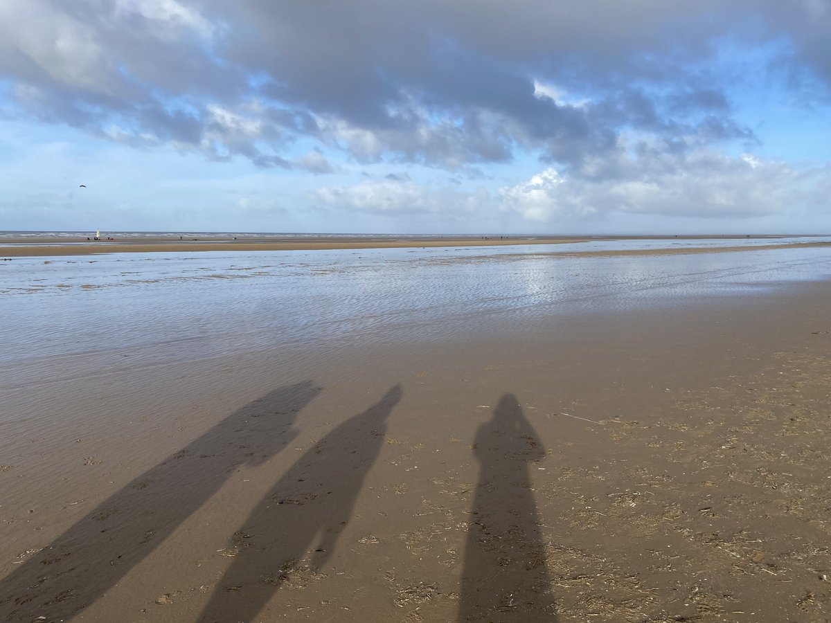 EventyHelen's tweet photo. This month is always about downtime - holidays, days out, spending time with family &amp; friends. Not forgetting managing my mental &amp; physical health, lots of walking, netball, a couple of runs &amp; ending Jan with a new HIIT session @ the gym! #BringOnFebruary #SpringIsIncoming 🌼🌦️ https://t.co/xvta58bu8r