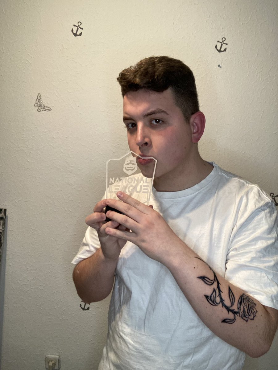 Ya es oficial, una edición nueva, grupo nuevo y mismas ganas de siempre, <a href="/Iridiell/">Iridiell</a> ya trajimos una casa pero vamos a por otra mas no??🤪🤪 

A por esta National Series! <a href="/BurrianaGaming/">Burriana Gaming.</a> #BurrianaIsReal