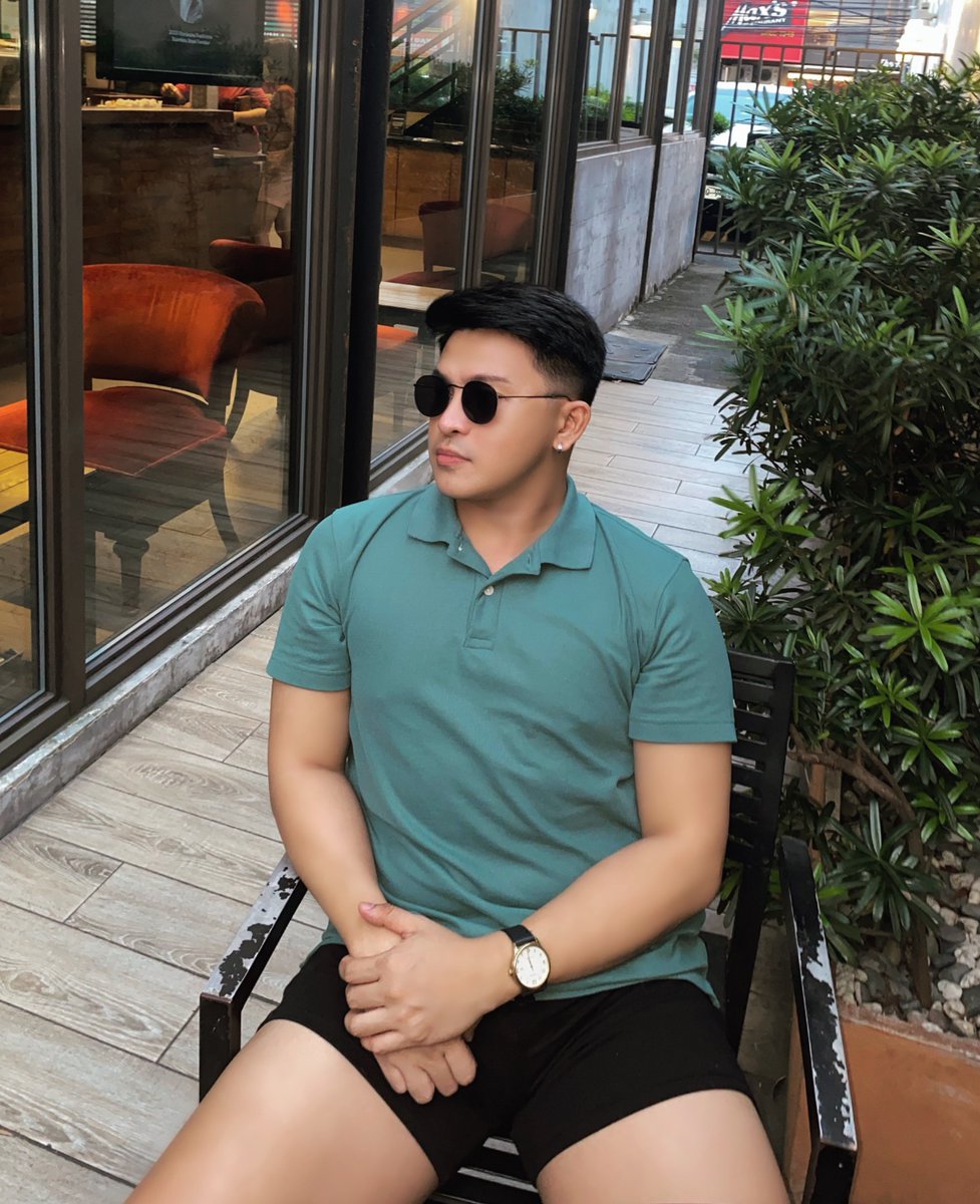 Edwnchvzzz's tweet photo. I'm not straight 😎 https://t.co/ewaqg1cOfM