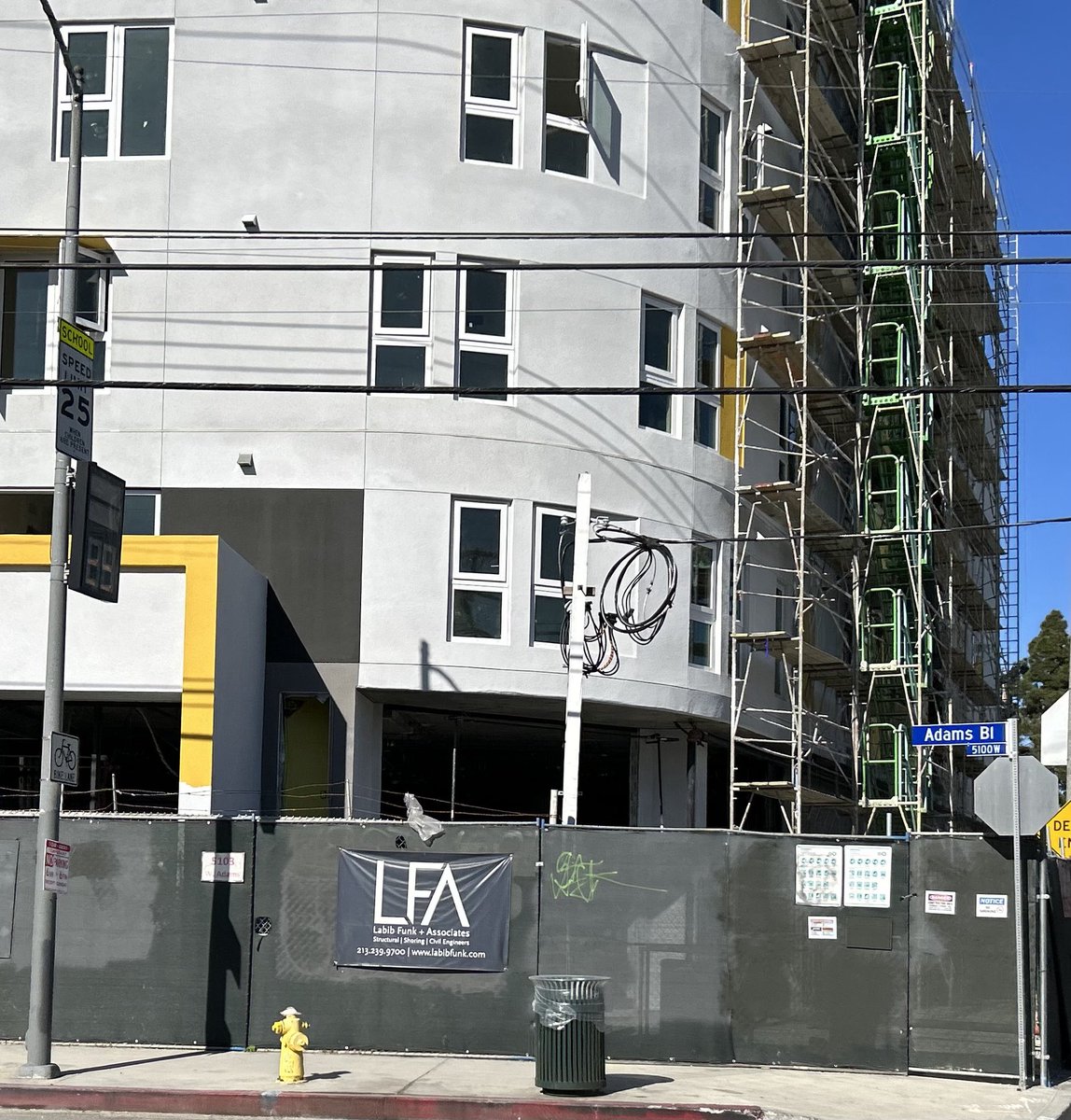 mbanner_8's tweet photo. @UrbanLandInst @ulilosangeles @uliLAylg @SoCalNOMA @AIALosAngeles - Who is designing new buildings in the West Adams corridor? Are equitable development principles ever thought about? #MakeADealMakeADifference https://t.co/0ilt2IcrWa