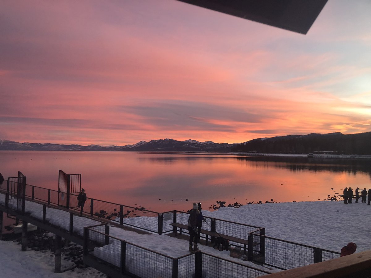 ZasLakefront's tweet photo. We’ve been enjoying the views and more at Za's Lakefront! Open daily at 11:30.
Zaslakefront.con
#zaslakefront #tastybites #liquiddelights #awesomesights https://t.co/DYeAqUeAFn