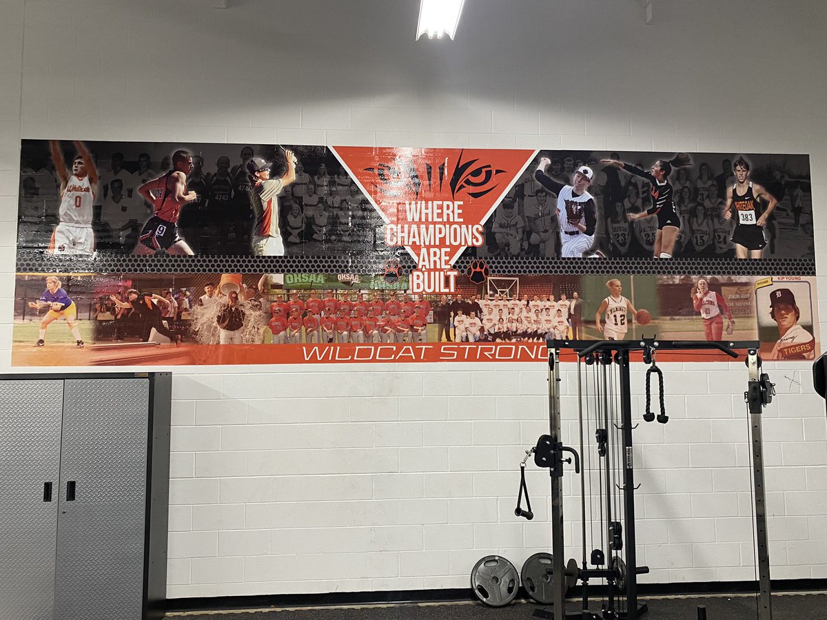 WhiteoakSports's tweet photo. Awesome new artwork in the Weight Room. “Where Champions Are Built” https://t.co/n1wioHi8ZK