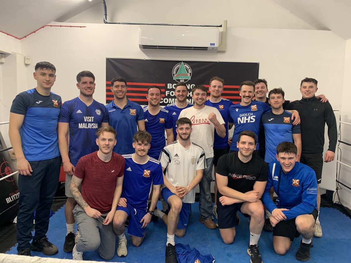 Mixing training up tonight…. Great S&C Boxing session with @KiwiGething at his Abergavenny boxing gym. Boys put great effort in. @AbergavennyTFC 🥊🥊🥊 #AberCommunity #TogetherStronger