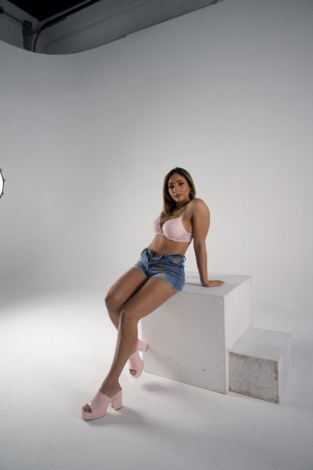 Cute photo from my shoot https://t.co/BRHI0aTnOm<a href="/tag/newprofilepic"class="tags"><span>#newprofilepic</span></a>