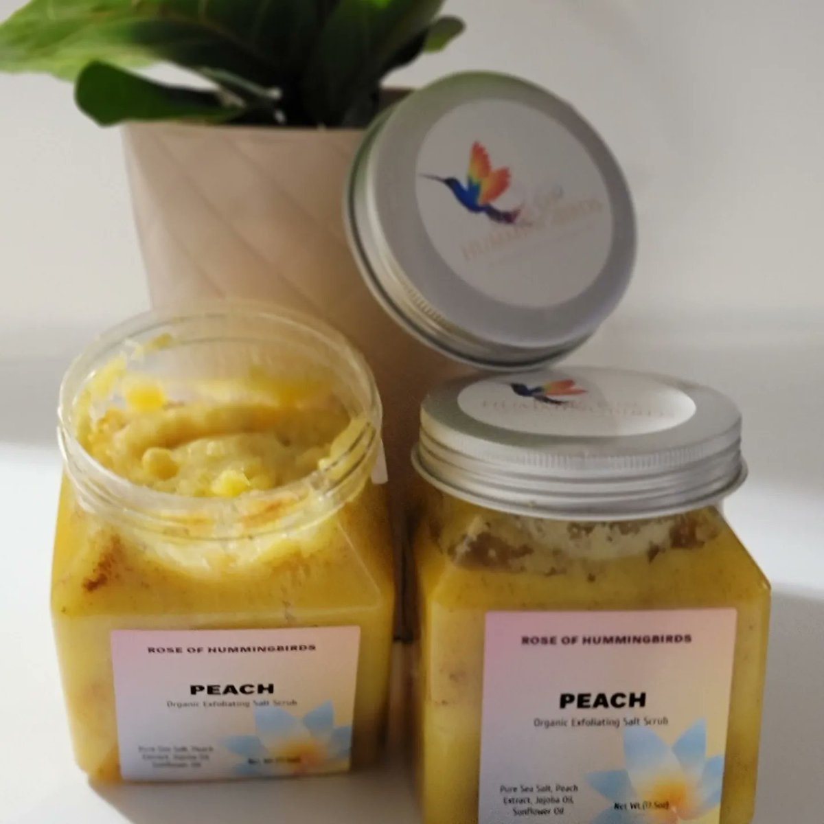 Marshab1111's tweet photo. Rose of Hummingbirds LLC website relaunch tomorrow 2/1/23!
#selfcare #Happiness #womanowned #BusinessPlan #business #blackownedbusiness #organic #allnatural #candles #bodyscrubs #bodybutters #ValentinesDay2023 https://t.co/oypXnmrzu3