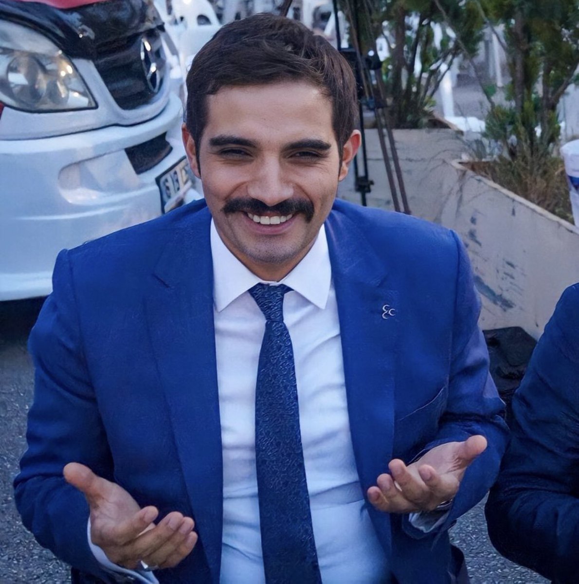 Dosta GÜVEN .
Düşmana KORKU...
Veren bir yiğit bırakalım şuraya!
 ATEŞ olup yaksın...
#SinanATESicinAdalet
#SinanAtesinKatilleriNerede 
#SinanınAtesiHepiniziYakacak 
#SinanAtesHep38Yasında