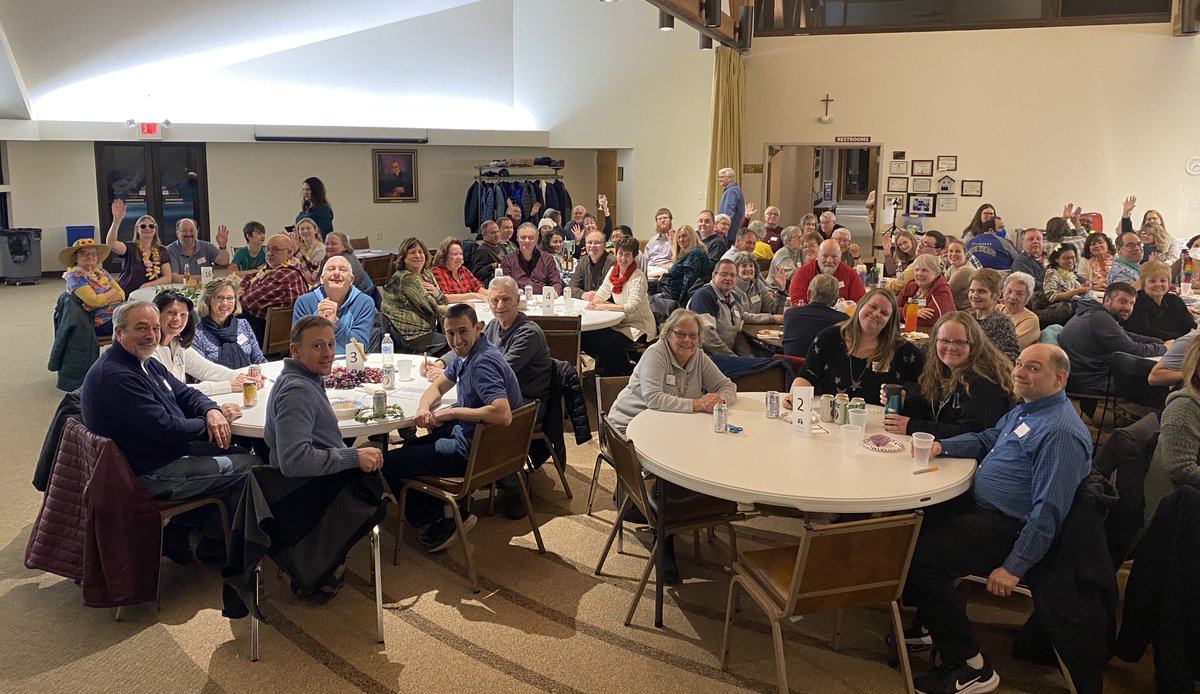 StElizAnnSeton's tweet photo. Thanks to all who participated in Trivia and to all who donated chili, sides, and desserts. A special thanks to the members of Migrant Ministry who offered a helping hand in serving the meal. Look for our 3rd annual Trivia Night next year. #spiritofseton https://t.co/Qk7kTQcN41