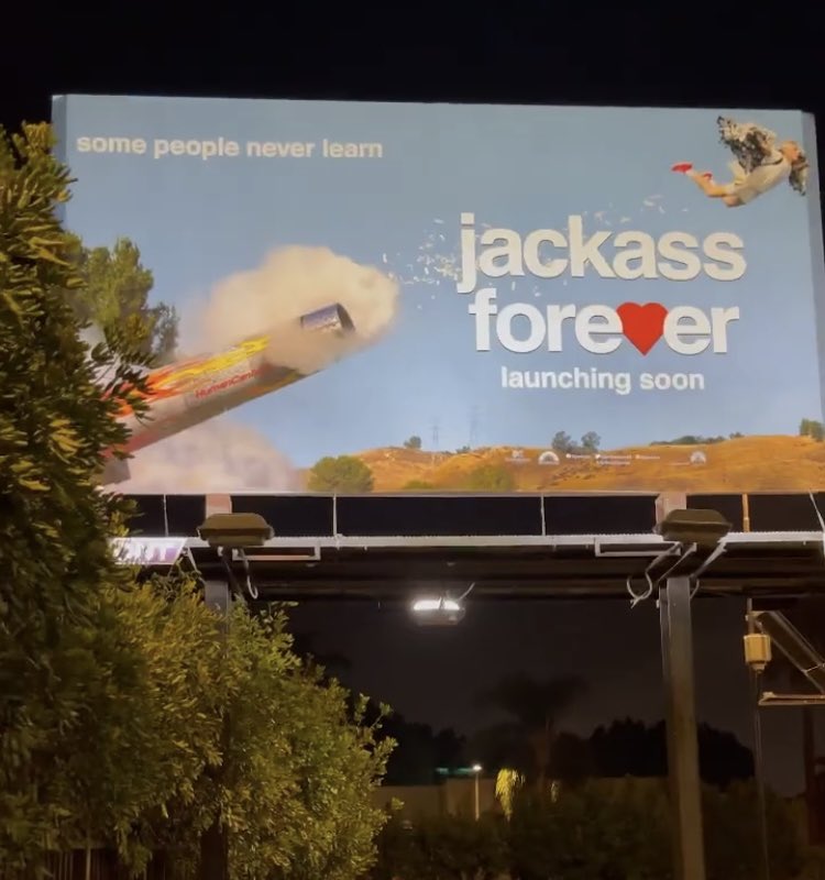 my favorite surprise at the end of babylon was the jackass forever billboard making an appearance on a 1952 studio lot