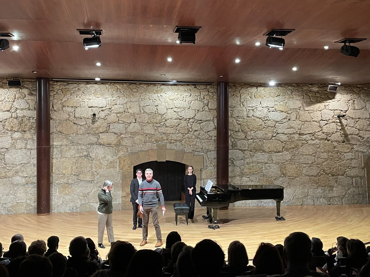 Excelente concierto solidario de <a href="/Ordas_Gabriel/">Gabriel Ordás</a> para <a href="/asoc_galban/">Asociación Galbán</a> y <a href="/ContraCancerAST/">Asociación Contra el Cáncer Asturias</a> y lo contaré en mi blog