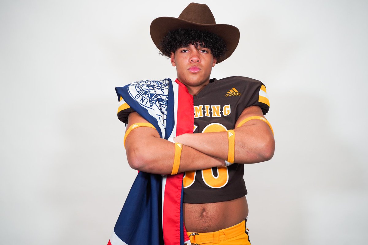 AbrahamB_51's tweet photo. Thank you @wyo_football for the amazing Official Visit!! Had a great time! See you in June!!🤎💛@Coach_SBMoore @CoachTripodi @samantha_patten https://t.co/scaoKMPBLC