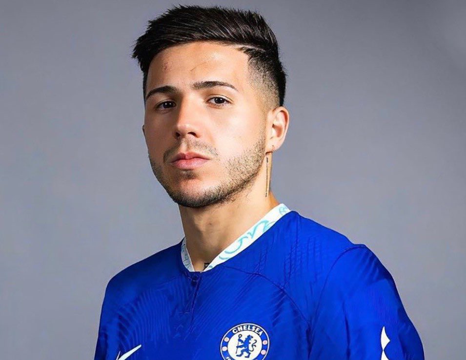 TheChelseaForum's tweet photo. You can not pass without Retweeting liking and saying welcome enzo 🔵⚪️ https://t.co/Nn9K41C8u3