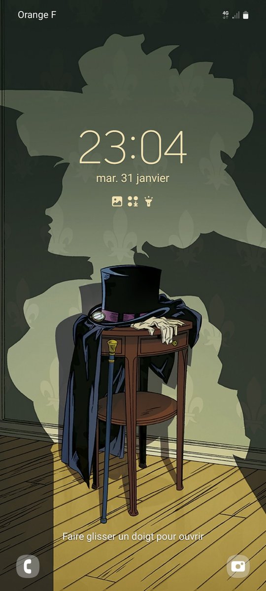 LaPetitePelle's tweet photo. La couverture de mon prochain album BD en fond d'écran de mon téléphone, ça fonctionne pas mal. :3 https://t.co/u7KNlnqRXo