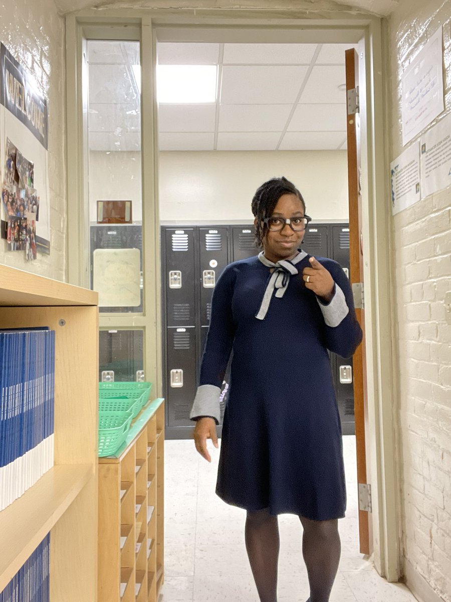 Teach_Blake's tweet image. It’s the nerdy 1st (31st)🤓💁🏾‍♀️ 
Model the narrative
Speak &amp;amp; Believe the narrative 
Change the narrative
#NotAfraidToBeSmart #IntelligenceRedefined #RedefiningEducation #TeacherLife #TeacherofLife #speaklifeteachlife🍏  #blakeslab🧠  #ScienceIsLit 
@BSTEMhartford @PrincipalBSTEM