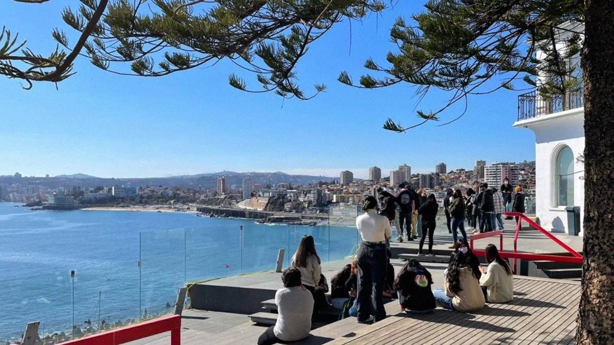 Estimada comunidad e[ad]

Le instamos a revisar las fechas importantes del calendario académico de la PUCV para este año 2023, para vuestro conocimiento y organización en el siguiente enlace:

ead.pucv.cl/2023/calendari…

¡Les deseamos un buen y merecido descanso!